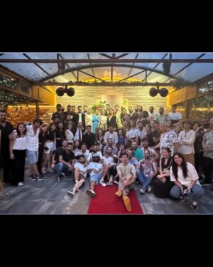 Nilüfer Açıkalın Instagram - ‘Gülcemal’ ekibi ekip değil kocaman bir aileydi benim için. Herkese bin teşekkür 🌹Biz birbirimizi çok sevdik. ❤️Ne güzel 🌹 @yusufpirhasan @merve_colak @pamirefe  @mrtunlms @melisssezen @asenabulbuloglu @nilayerdonmez @ipekayko @cahitgok @ediptepeli @aydaaksel @sabahattinyakut @meltemakcol @sametkaankuyucu @aliatilla.sendil @seldasahiniscen @canan.demirlii @mertcankplan @tepesiatanadam @ilker__erdogan @ademugurlu06