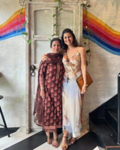 Actress Nimrat Kaur HD Instagram Photos and Wallpapers June 2024