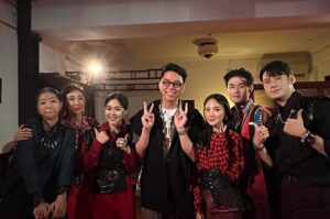 Ning Chang Instagram - 𝟸𝟶𝟸𝟹 上

謝謝怨靈堂的家人們，
一路陪寗姊姊成為天容姊姊。

恭喜  拾光號《如怨以償》畢業，江湖再見👻

@light.traveling.tw 
@jona_cheiliao 
@whysoseso 
@nelson760220 
@cchingyyang 
@anson_yu_17 
@edendogdog 
@rjifeipian 
@shumin0502 
@puma948787 
@miyaw_sika 
@lyy_830 
@gen_lau.31 
@white_yanjun 
@enyan99 
@wangweihan98