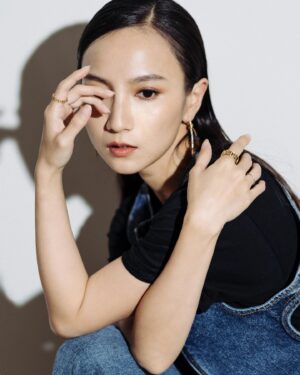 Ning Chang Instagram - 🖤🖤🖤

@badeducation2023 
黑的教育
今天上映
會不會做人
就看你來不來挺

馬上挺 ➡️ https://pse.is/4tfzrf

Special thanks 🙏

🪡 : @or.huang 
🧥 : @chloe 
👖
💍 : @tiffanyandco 
#chloe #tiffanyandco

💄 : @nash_chen 
💇🏻‍♀️ : @fran_lin15 
📸 : @0uwang 
🏠 : @dreamwillsee 

#黑的教育 
#ninghowstyle