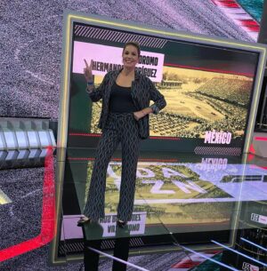 Nira Juanco Instagram - Lista para la acción 🚦🏎 🏁 🏆 

#GPMexico #F1 #MexicoDAZNF1
@rosalbalopezjara 💄 
@lucialorens 👗