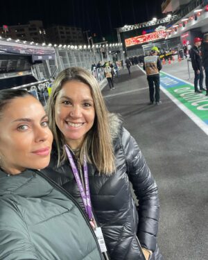 Nira Juanco Instagram - No podía perderme este primer GP de Las Vegas… @f1lasvegas