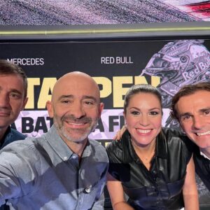 Nira Juanco Instagram - Y colorín colorado, esta increíble temporada de F1 2021 ha terminado. Gracias por dejarme formar parte de “El plan” 😉 @movistarplus @dazn_es @mediapro 

#Verstappencampeón #elmejorequipo #F1