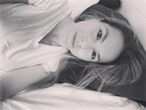 Nira Juanco Instagram - 22022022 

Pongamos color y sonrisa a este día especial!☀️🌈😊