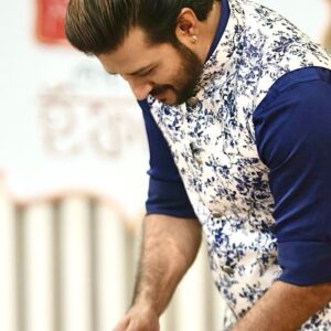 Nirab Hossain Instagram - রান্না করে দেখেছি 
রান্না করাও দেখেছি 
মজা শুধু খাওয়াতে...
রোজার বিশেষ ইফতারি রান্নার আয়োজনে মাছরাঙ্গা টেলিভিশনে।
Niaz Morsed Razib (রান্না জগতের এক অনবদ্য নাম)