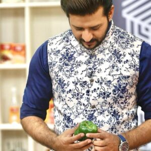 Nirab Hossain Instagram - রান্না করে দেখেছি 
রান্না করাও দেখেছি 
মজা শুধু খাওয়াতে...
রোজার বিশেষ ইফতারি রান্নার আয়োজনে মাছরাঙ্গা টেলিভিশনে।
Niaz Morsed Razib (রান্না জগতের এক অনবদ্য নাম)