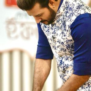 Nirab Hossain Instagram - রান্না করে দেখেছি 
রান্না করাও দেখেছি 
মজা শুধু খাওয়াতে...
রোজার বিশেষ ইফতারি রান্নার আয়োজনে মাছরাঙ্গা টেলিভিশনে।
Niaz Morsed Razib (রান্না জগতের এক অনবদ্য নাম)