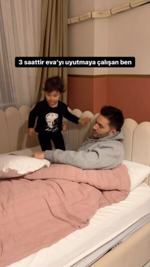 Nisan Hakan Özkan Instagram - Gece tarifesine gece kırbacı 😒 #nisanhakan #evathequeen