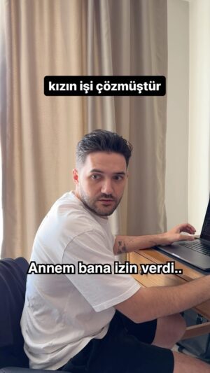 Nisan Hakan Özkan Instagram - Dönüşte arabayı yıkatsa bari 😑😑