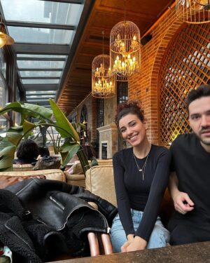 Nisan Hakan Özkan Instagram - Sırasıyla birinciyi balım @sedaozkannn  ikinciyi ben, üçüncüyü de Eva çekti 😒 #nisanhakan #sedaözkan #evaqueen
