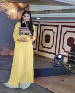 Nisha Jagadeeswaran Instagram - Miss cine stars event..🌟
Happy to host..🎤
Glad to be part of the team..❤️