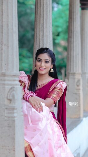 Nisha Jagadeeswaran Instagram - Model @nisha_jagadeeswaran 
Photography @ideapixz @sara_ideapixz 
Video & Edit @blu_ganesh 
MUA & Hairdo @sumithra_cinemakeupartist 
Costume @easyshopping_1410
.
.
DM for Collab @ideapixz 
📞9940199896