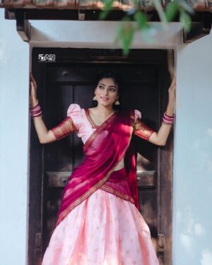 Nisha Jagadeeswaran Instagram - Happy happy diwali to everyone..🪔❤️

Mua @sumithra_cinemakeupartist 
Photography @ideapixz 
Costume @easyshopping_1410 
Dop @blu_ganesh