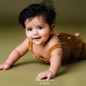Actress Nisha Krishnan HD Instagram Photos and Wallpapers May 2024