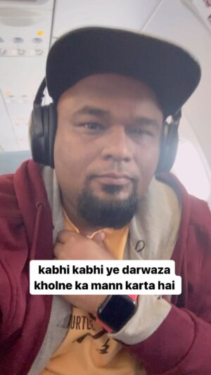 Nishant Tanwar Instagram - Emergency exit kholne wala tha aaj to….
#flying #airport #flight #crew