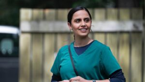 Nishi Munshi Instagram - Tracy watching out for @mayorofkingstown brand new Episode 7 dropping tomorrow! Swipe to watch the new trailer out now. @paramountplus #mclusky #prison #reform #family #loyalty #mentalhealth #action #clan 

@marqueentgroup
