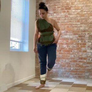 Nishi Munshi Instagram - Tihai - The ending of a cycle in 3s. Repetition. Repetition. Repetition. Full beat, 1/2 beat, 1/4 beat, 1/8th beat #ghunghroo #indianclassical #dance #footwork #practice #kathak #rhythm #math #sum #tatkaar