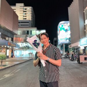 Nitidon Pomsuwan Instagram - บอกไม่ถูกเลยครับ กำลังใจดีๆ ทำให้ยิ้มได้สู้ต่อครับ🤘🪻✨ #เล็กๆแต่ใหญ่มาก #🪻 #ขอบคุณครับ #ไนกี้นิธิดล #ไนกี้นิธิดลป้อมสุวรรณ  #ไนกี้เด็กร้านแก๊ส #nike #nikenitidon #nikenitidonpomsuwan #nikenitidon