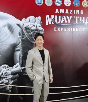 Nitidon Pomsuwan Instagram - มวยไทย ศิลปะวัฒนะธรรมของคนไทยทุกคน😊🥊✨ #amazing #muaythai #experience #amazingmuaythaiexperience #มวยไทย #nikenitidonpomsuwan #nikenitidon #nike#ไนกี้นิธิดลป้อมสุวรรณ #ไนกี้นิธิดล #ไนกี้ #ไนกี้เด็กร้านแก๊ส #🥊 #ททท