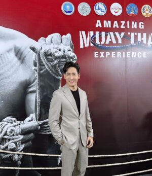 Nitidon Pomsuwan Instagram - มวยไทย ศิลปะวัฒนะธรรมของคนไทยทุกคน😊🥊✨ #amazing #muaythai #experience #amazingmuaythaiexperience #มวยไทย #nikenitidonpomsuwan #nikenitidon #nike#ไนกี้นิธิดลป้อมสุวรรณ #ไนกี้นิธิดล #ไนกี้ #ไนกี้เด็กร้านแก๊ส #🥊 #ททท