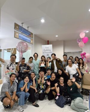 Nitidon Pomsuwan Instagram - HBD🎂🤟🫰🥳✨ #แพนเค้ก #hbd #🎂 #เถ้ากระดังงา #ไนกี้นิธิดล #ไนกี้นิธิดลป้อมสุวรรณ  #ไนกี้เด็กร้านแก๊ส 
#nike #nikenitidon #nikenitidonpomsuwan