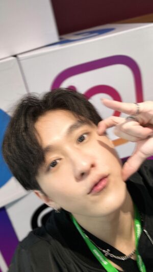 Nititorn Akkarachotsopon Instagram - Meta want you 😘