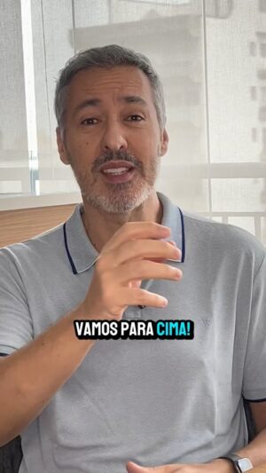 Nivaldo Prieto Instagram - Segunda feira de comemorações pelo Brasil, times que venceram os estaduais, ainda em clima de festa.
Mas as outras competições estão aí! Libertadores,  Sul-americana! E o Brasileirão vai começar!! Quem tem mais chances nesses campeonatos, qual a sua expectativa?? 

Ótima semana pra todos nós!! 

#futebol #comentario #futebolbrasileiro #libertadores #sulamericana #brasileirao #segunda