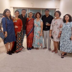 Nivedita Bhattacharya Instagram - Dear Sripriya
@sripriyamozumdar 

Thank you for an enchanting evening.. for taking us through your journey.. for introducing us to your gorgeous art! 
Loved every bit, every inch! 😍😍

#photorealism
#artandartist
#oiloncanvas
#charcoal
#artexhibition