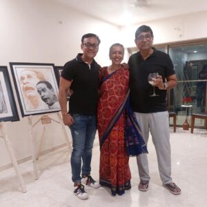 Nivedita Bhattacharya Instagram - Dear Sripriya
@sripriyamozumdar 

Thank you for an enchanting evening.. for taking us through your journey.. for introducing us to your gorgeous art! 
Loved every bit, every inch! 😍😍

#photorealism
#artandartist
#oiloncanvas
#charcoal
#artexhibition