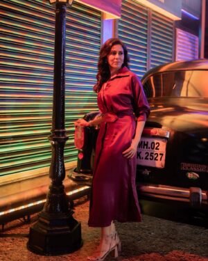 Nivedita Bhattacharya Instagram - "People will stare. Make it worth their while." 🙃
Harry Winston

Styled by @costumesbyneha
@vidushi.s_
Dress : customised 
Heels : @stevemaddenindia
PC: @umeshs.photography
@shashwat_tripathii
Makeup: @makeupbymangesh
Hair:@shaalinijadhav

#bambaimerijaan ❤️