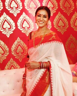 Nivedita Bhattacharya Instagram - শুভ বিজয়া
Shubh Vijaydashmi.
Happy Dussehra.

❤️🙏

#gratitude
#jaiMa
#duggadugga
#countyourblessingseveryday ❤️