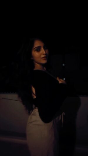 Niveditha Gowda Instagram - 🤗🖤

#nivedithagowda #reelsinstagram #reelitfeelit #instagram #instadaily