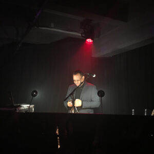 No I.D. Instagram - Back to my roots.
Only for those who love music and dancing...
#goldparty