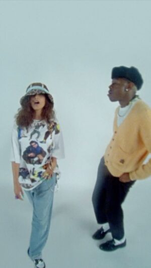 No I.D. Instagram - Neon 🍑 🎥 @snohaalegra @feliciathegoat