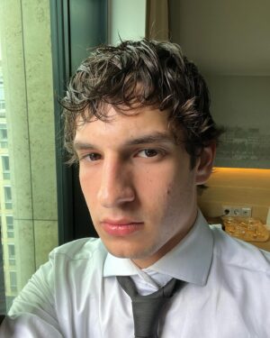 Noah Levi Instagram - work life balance ✅ 
new project is on the way <3