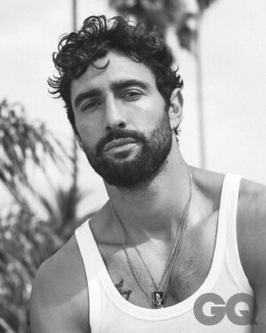 Noah Mills Instagram - Feels a bit out of context to post this rn but other people worked hard to make this shoot happen so here r some new snaps for @gq @gqmexico thanks for visiting me in my home zone #venicebeach🙏🏽🌊 📷: @richardramosstudio @fernandocarrillo @dolcegabbana @barbaralamelzamakeup