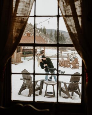 Noah Schnacky Instagram - Wishing you lots of laughs and memories this Christmas 🎄