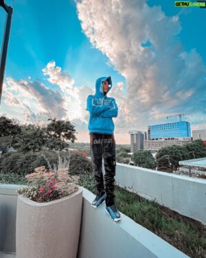 Noah Webster Instagram - find peace within 💙
-
Outfit: @guapiofficial