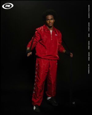 Noah Zulfikar Instagram -  ITE® PREE BOOK’ 24

Photographer: @theodemeke_ 
Creative Director: @karlointheends
Photo Assistant: @haarlemtarig 
Stylist: @itwasntsaiditwasfelt 
Talent: @noah_zul
PA: @jmae22s
MUA: @tsahymakeup
Executive Producer : @intheendsstudios

ITE® Brown Sugar Pure Cotton 380 GSM Sweat Suit
ITE® Brown Sugar Beanie 
ITE® Cherry Red Nylon Tracksuit 🥊 
[Subscribe Now & Become a member IN THE ENDS] ——— www.intheends.ca
