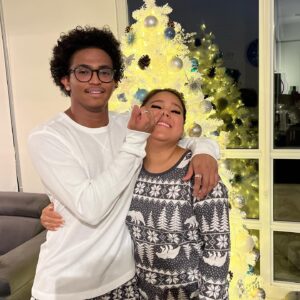 Noah Zulfikar Instagram - happy holidays 🎄❤️🤞🏾