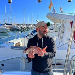 Nobel Arustamyan Instagram - Рыба моей мечты! Прямо из моря, не из mercadona 😁

fishing complete ✅