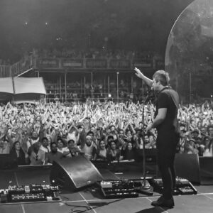 Noel Gallagher Instagram - Good times in Central Park, NYC, last summer 🗽

📸 Sharon Latham