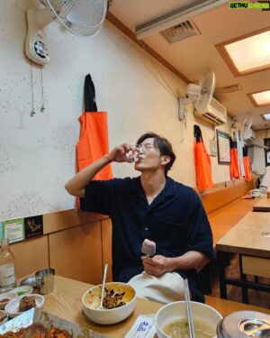 Noh Sang-hyun Instagram - 하지원선배님 전시회 나들이🍀