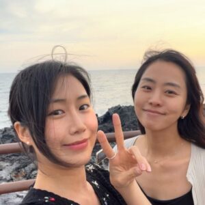 Noh Susanna Instagram - 제주에서🤍
(안젤라랑 행복하게 )
