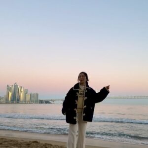 Noh Susanna Instagram - 짧지만 알찼던 부산🤍🩵
(에그와 함께)