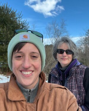 Nora Hewitt Instagram - Love getting to spend time with Mom at home in CT @chewittb206