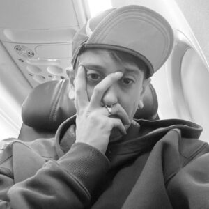 Nora Hewitt Instagram - 5:50 am flight 🫠