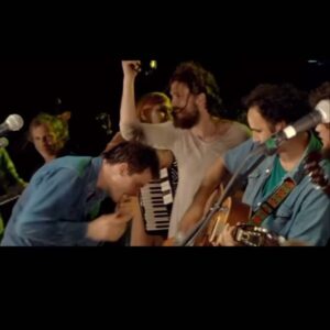 Nora Kirkpatrick Instagram - 13 years ago this month we went on a two week journey across the country BY TRAIN with @mumfordandsons and @crowmedicine. It was a fever dream musical experience that still makes me smile every time I think about it. Emmett Malloy made a doc about it you can watch on @appletv called “The Big Easy Express.” @esmzeros ❤️