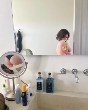 Nora Zehetner Instagram - Beach bum