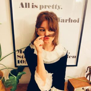 Nora Zehetner Instagram - Jean-Luc Godard, who has completed ‘Breathless’ and is preparing ‘Le Petit Soldat’, seeks young woman between 18 & 27 to make her both his actress and his friend